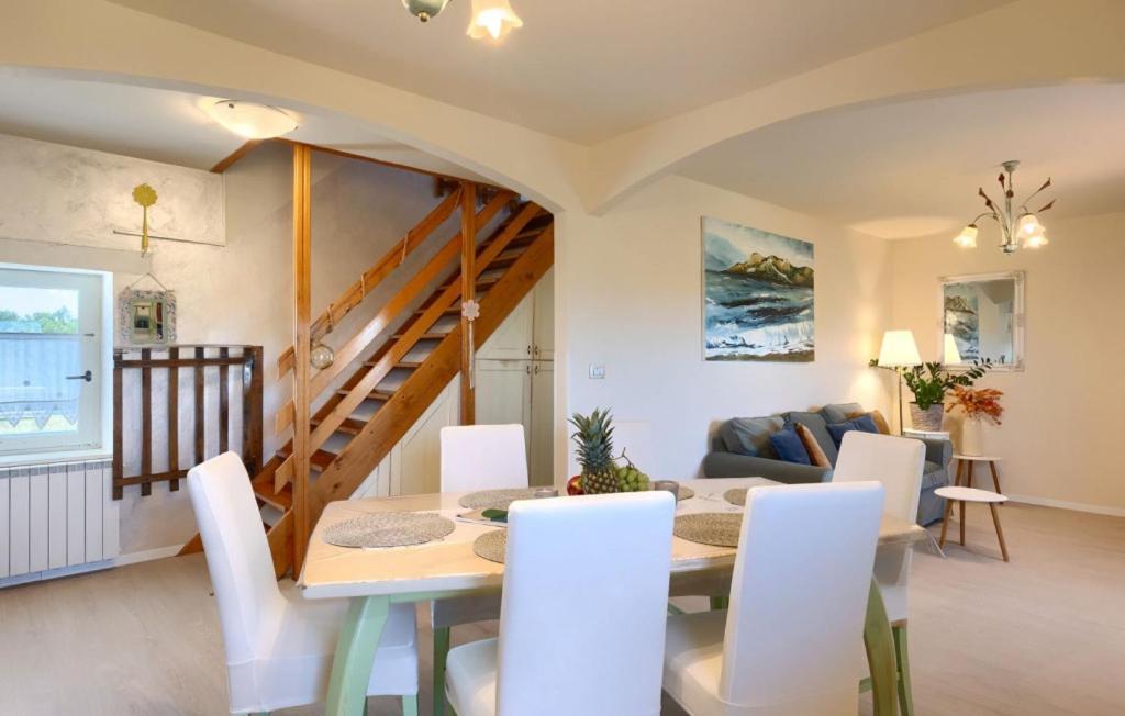 Beautiful Casa Romantica With Pool In Vila *